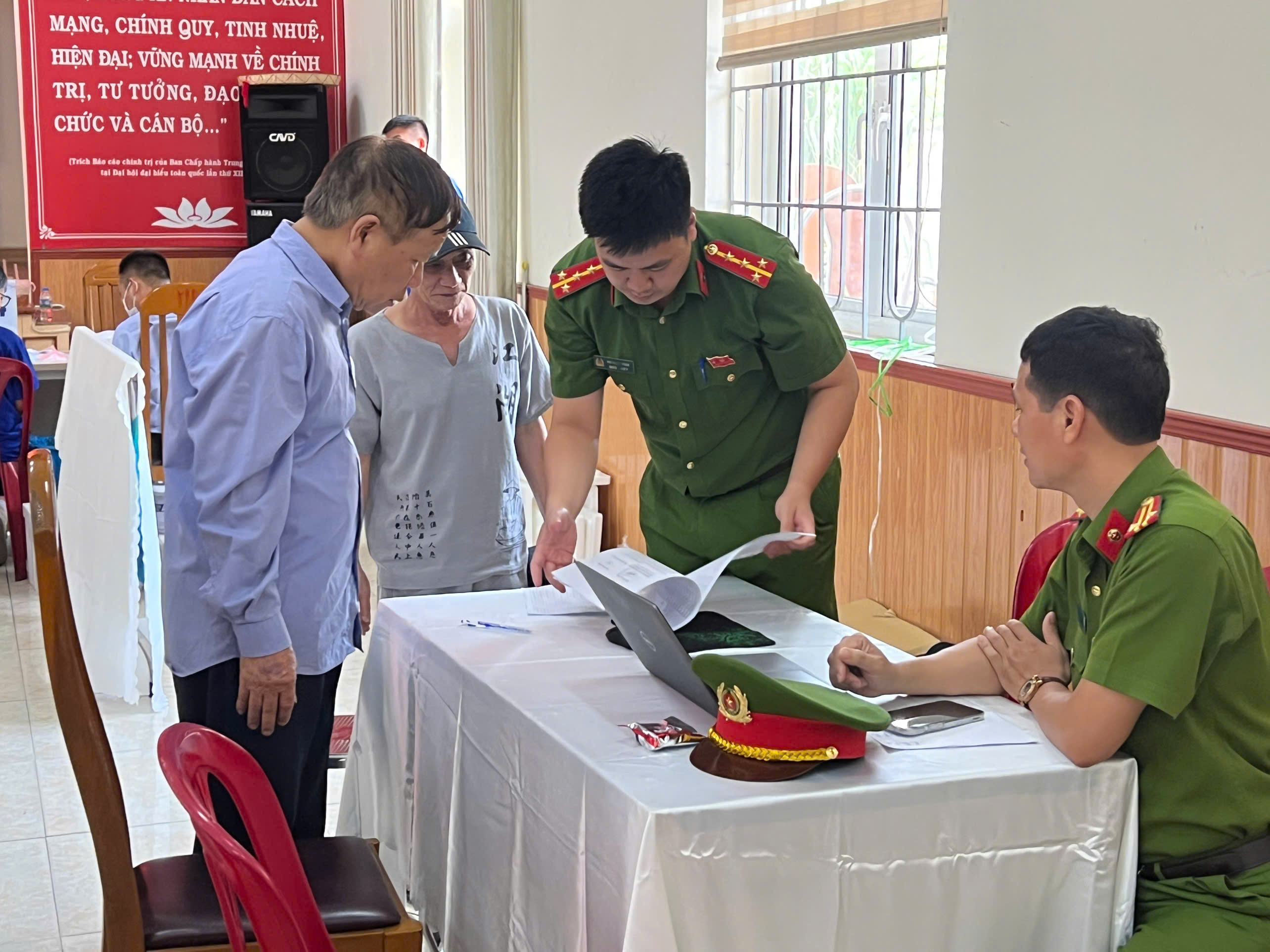 Công an phường An Biên: Hỗ trợ thu nhận mẫu sinh phẩm ADN thân nhân liệt sĩ chưa xác định được thông tin